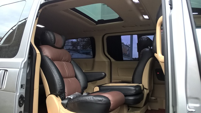 Купить микроавтобус Хюндай Старекс 4wd в Москве