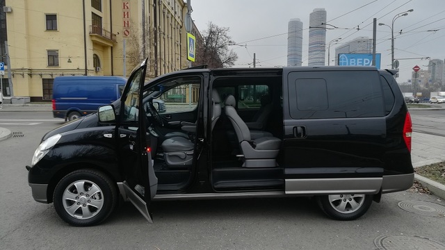 Микроавтобус Хюндай Старекс 4wd в Москве 2015 г.