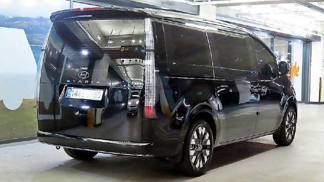 Купить ⁠⁠⁠⁠Hyundai Staria ⁠⁠Lounge INSPIRATION 2021 полный привод в Москве