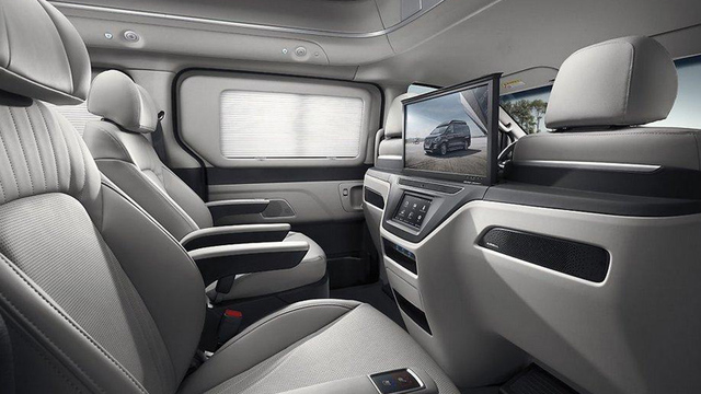 Заказать Хенда Старекс URBAN LIMOUSINE 4wd в Москве