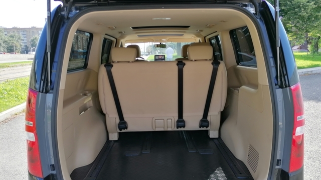 Купить микроавтобус Hyundai Grand Starex ⁠⁠URBAN ⁠SPECIAL 4wd в Москве 2019 г.