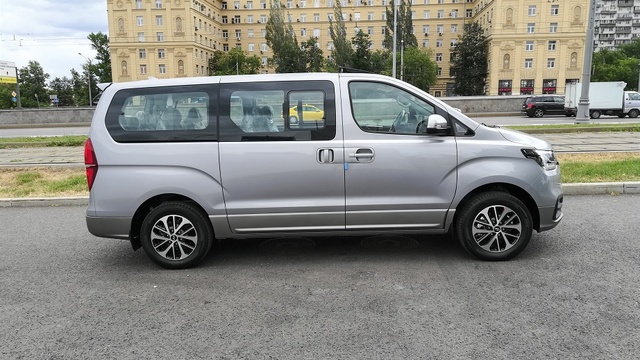 Купить микроавтобус Hyundai Grand Starex ⁠⁠URBAN ⁠EXCLUSIVE 4wd в Москве