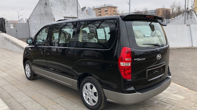 Купить микроавтобус Hyundai Grand Starex ⁠⁠URBAN ⁠SPECIAL 4wd в Москве 2019 г.