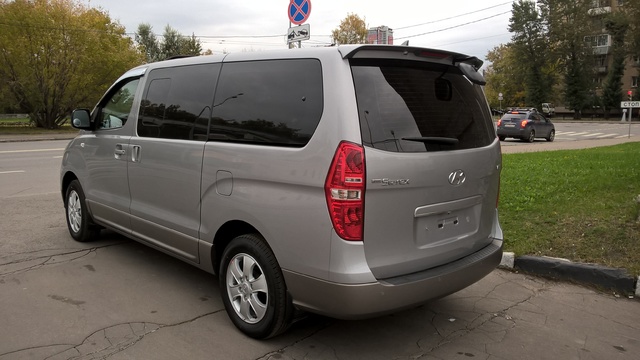 Купить микроавтобус Старекс 4wd в Москве
