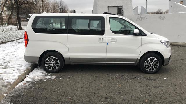 Купить микроавтобус Хюндай Старекс 4wd в Москве 2020 г.